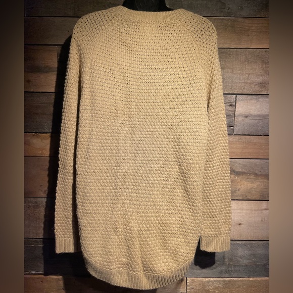 Sweater - Picture 3 of 3